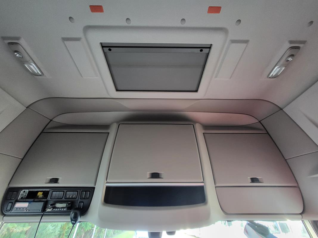 DAF FT XF 480 2021r Low Deck 0007 - obrazek 13