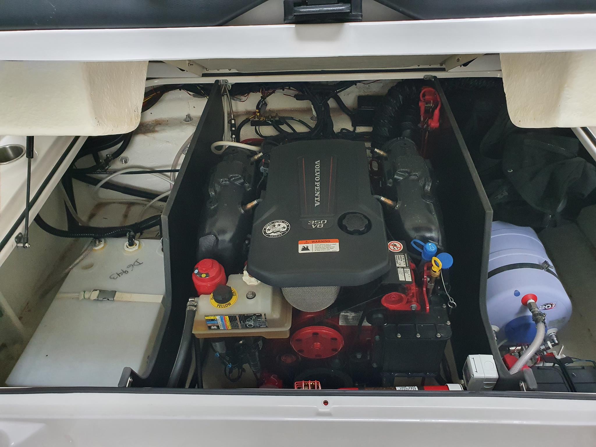REGAL 2300 Bowrider - obrazek 15