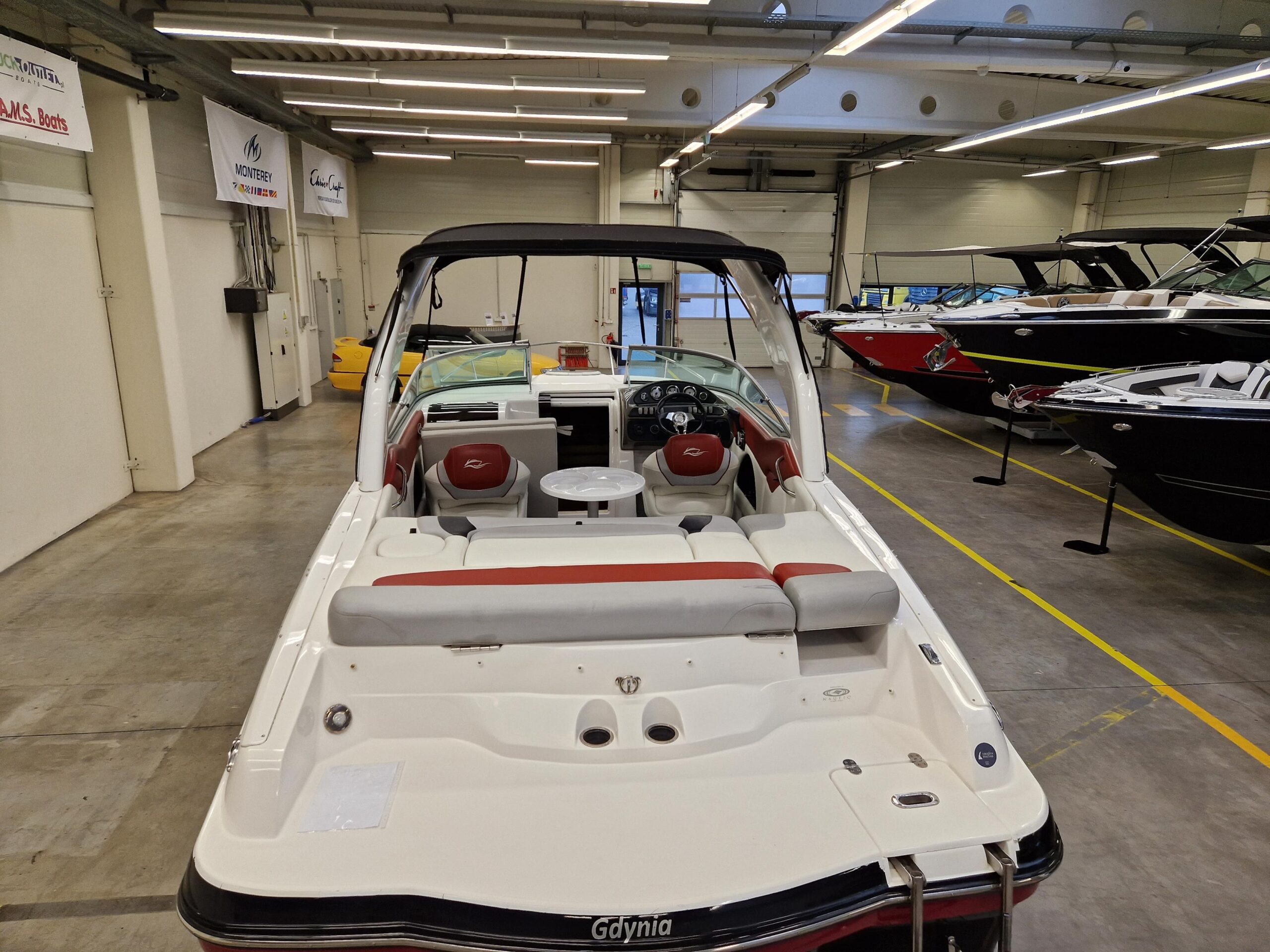 RINKER Cuddy Volvo Penta V8 270KM - obrazek 5
