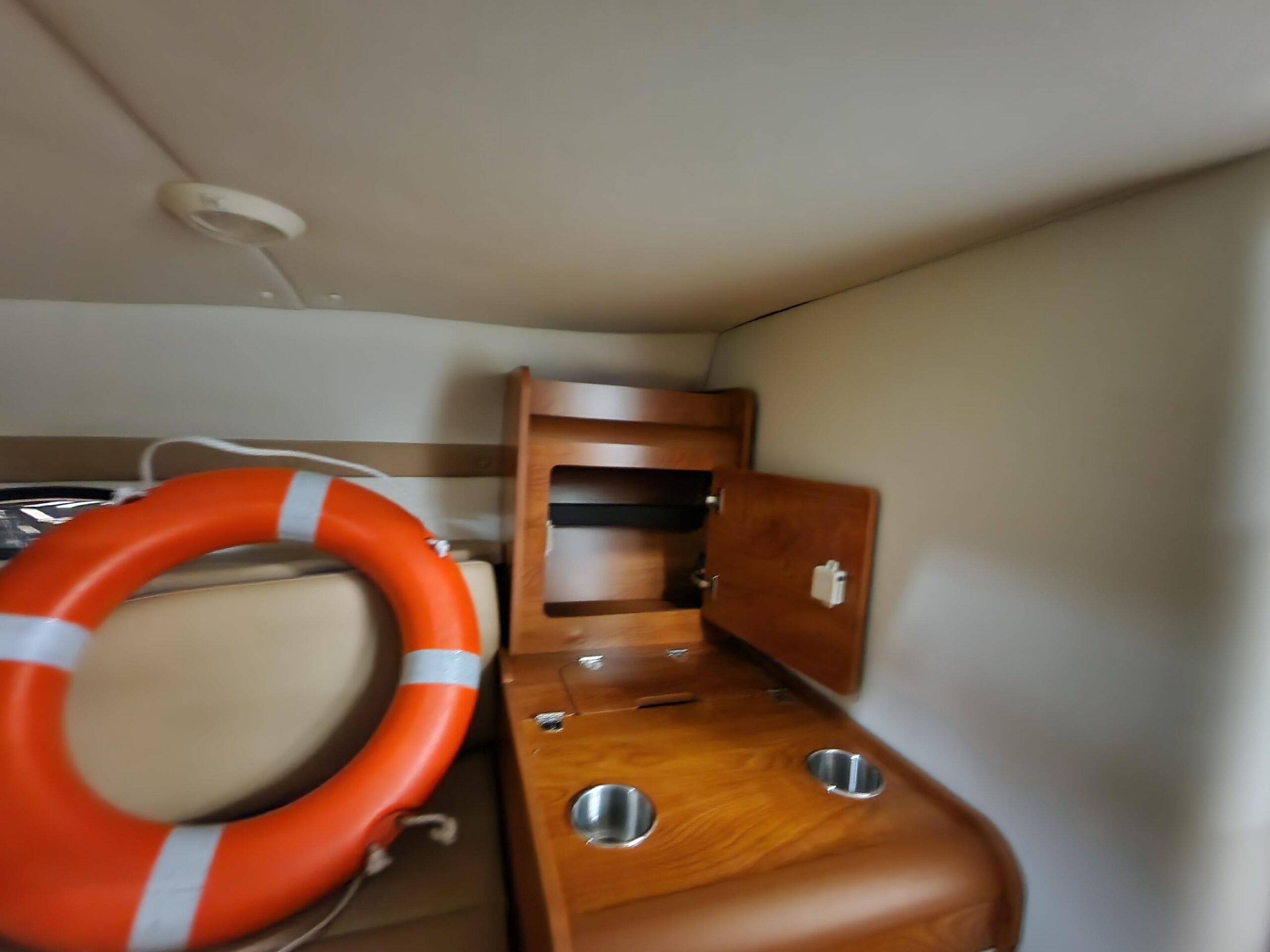 Rinker 230 CUDDY Volvo Penta 2012 - obrazek 17