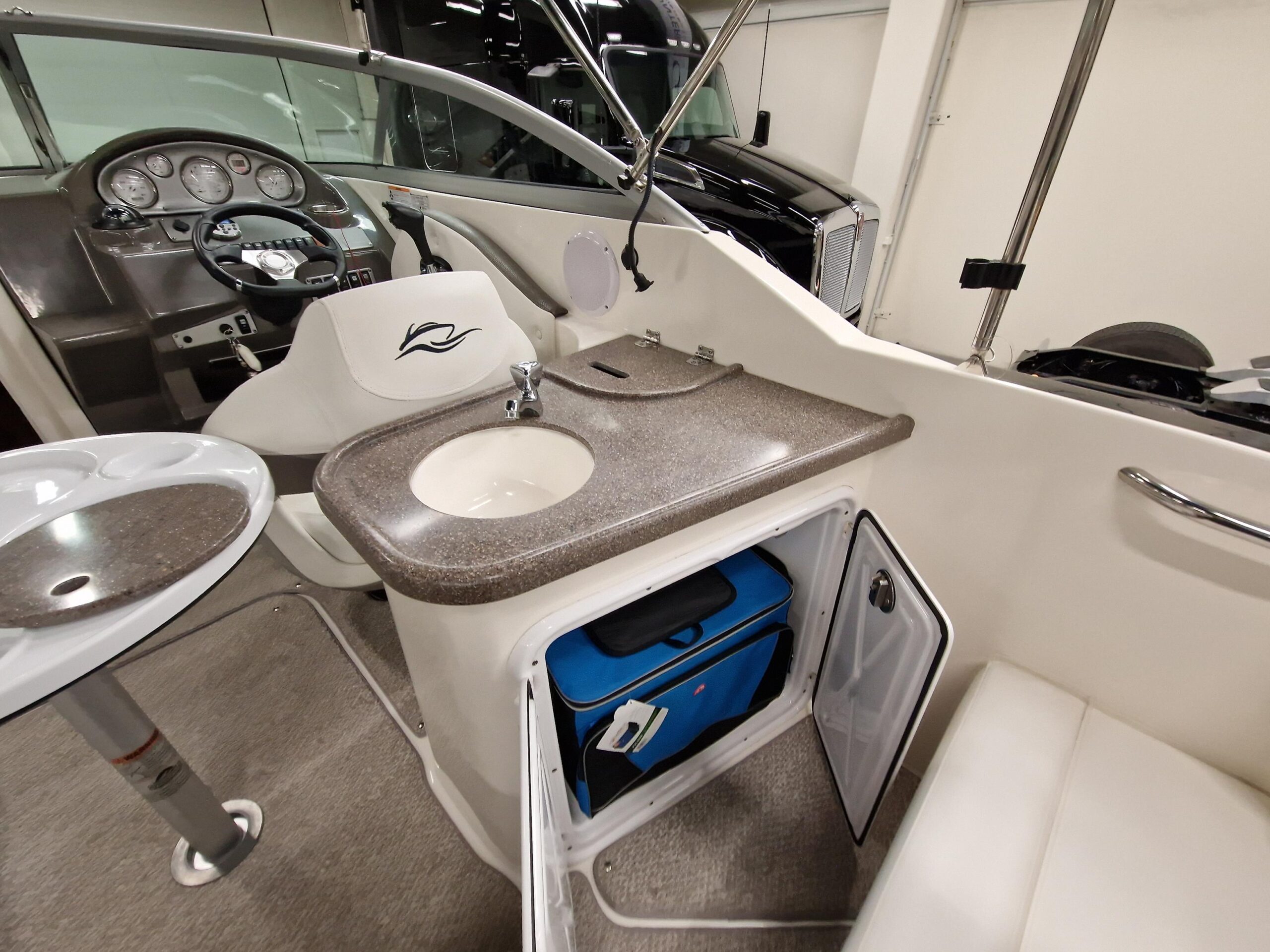 Rinker 230 CUDDY Volvo Penta 2012 - obrazek 20