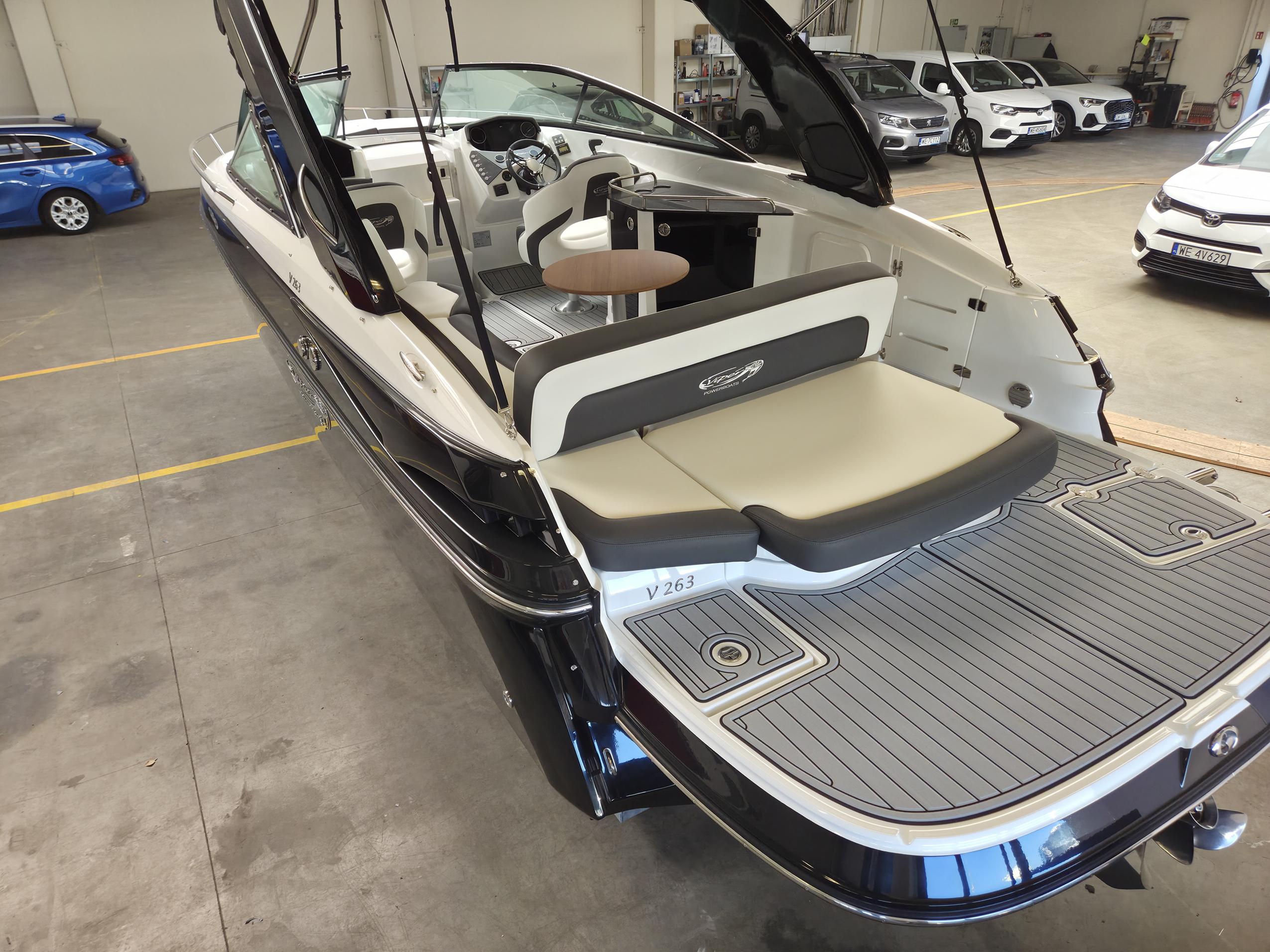 VIPER V263 Day Cruiser Volvo Penta 350HP 2025 - obrazek 6