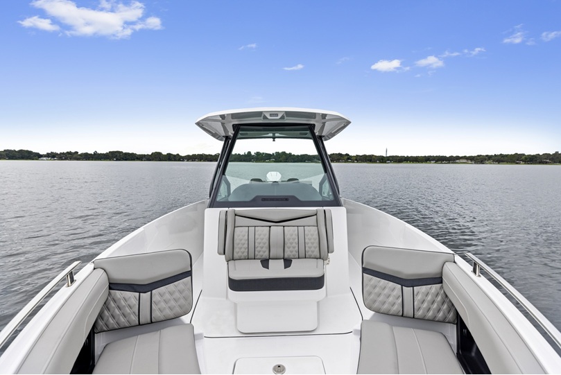 MONTEREY Elite 27 SD Nowy model, nowa koncepcja łodzi - obrazek 2